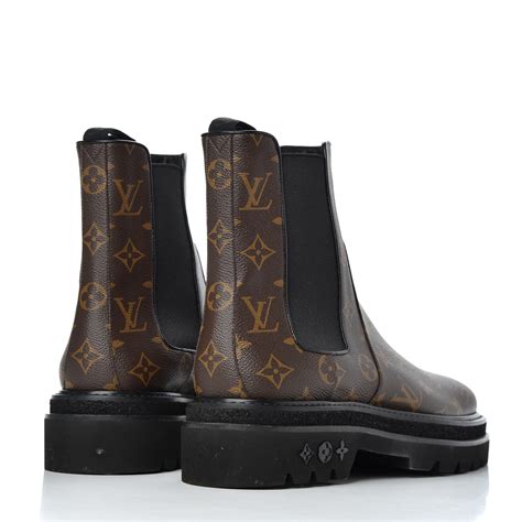 louis vuitton chelsea boots suede|louis vuitton boots men's 2019.